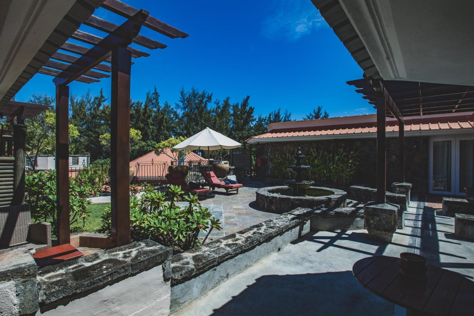 Aanari Hotel & Spa- Mauritius Flic-en-Flacq Dış mekan fotoğraf